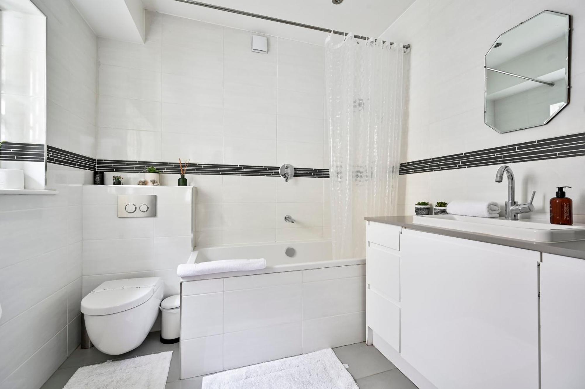 Magnificent 2 Bed Hyde Park Mews House Apartment ลอนดอน ภายนอก รูปภาพ