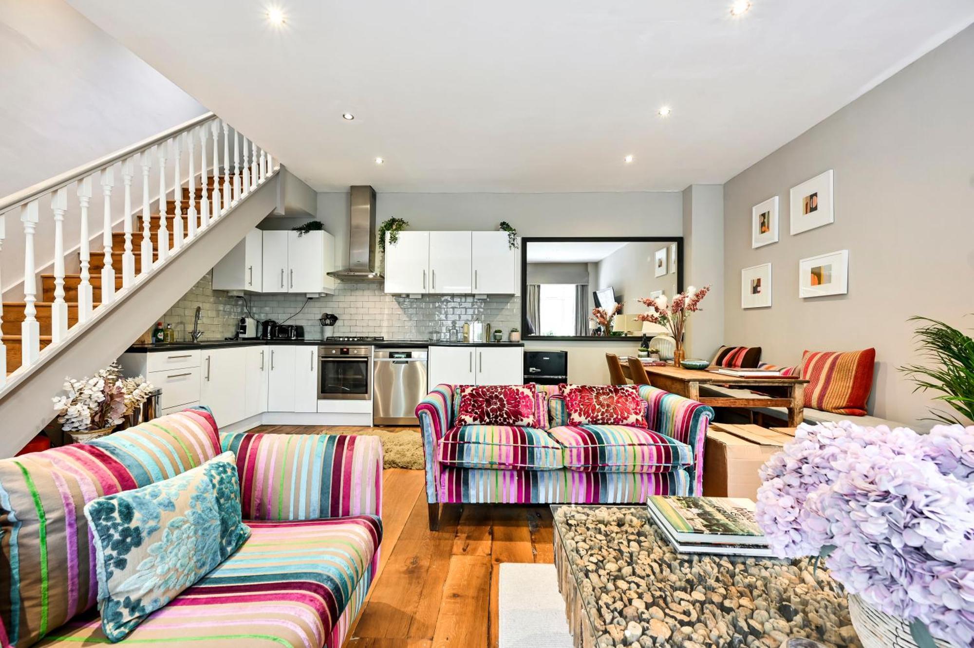 Magnificent 2 Bed Hyde Park Mews House Apartment ลอนดอน ภายนอก รูปภาพ